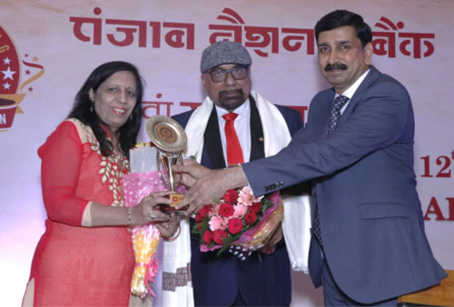 Award By PNB 2019 Image Best IVF in India Award By PNB 2019